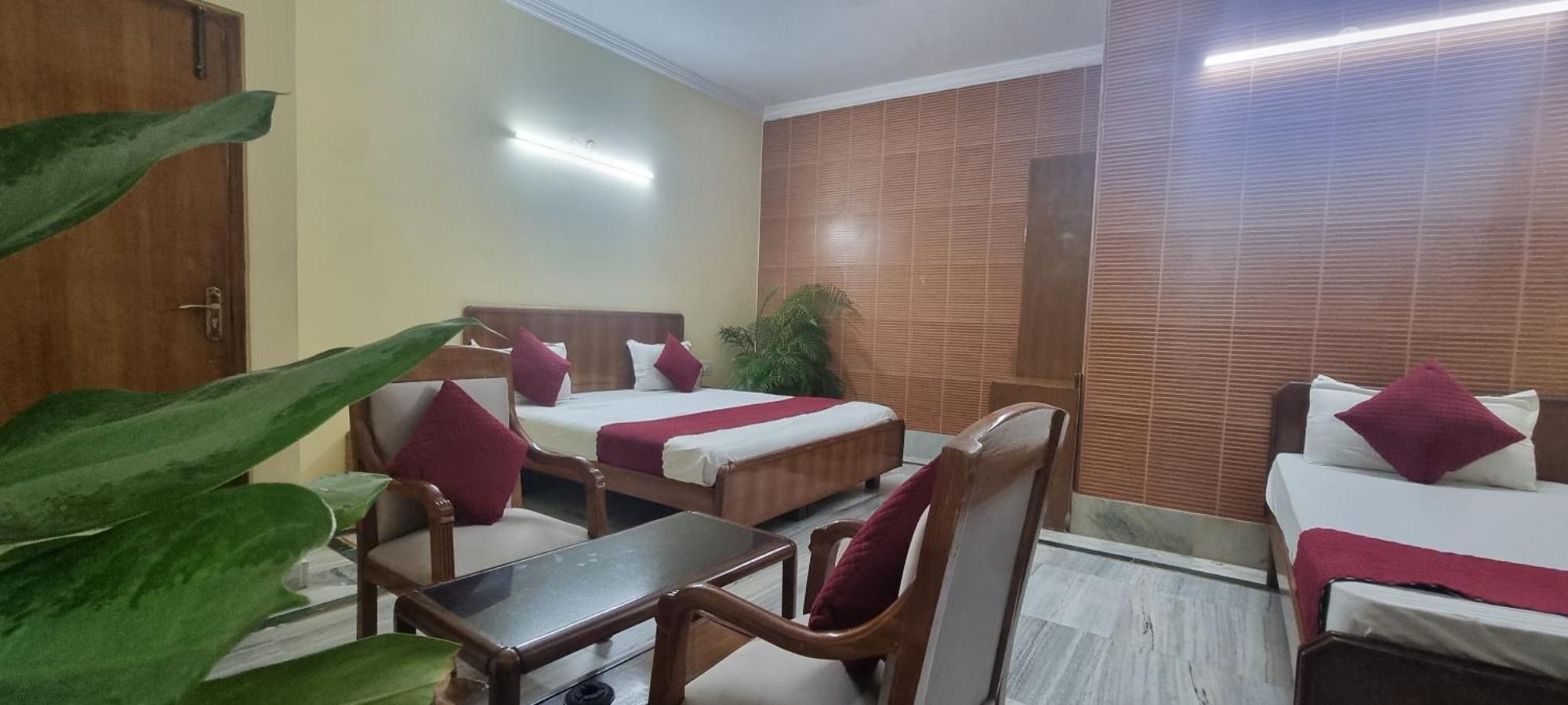 Hotel Har Ki Pauri By Around Stays Haridwar Exterior photo