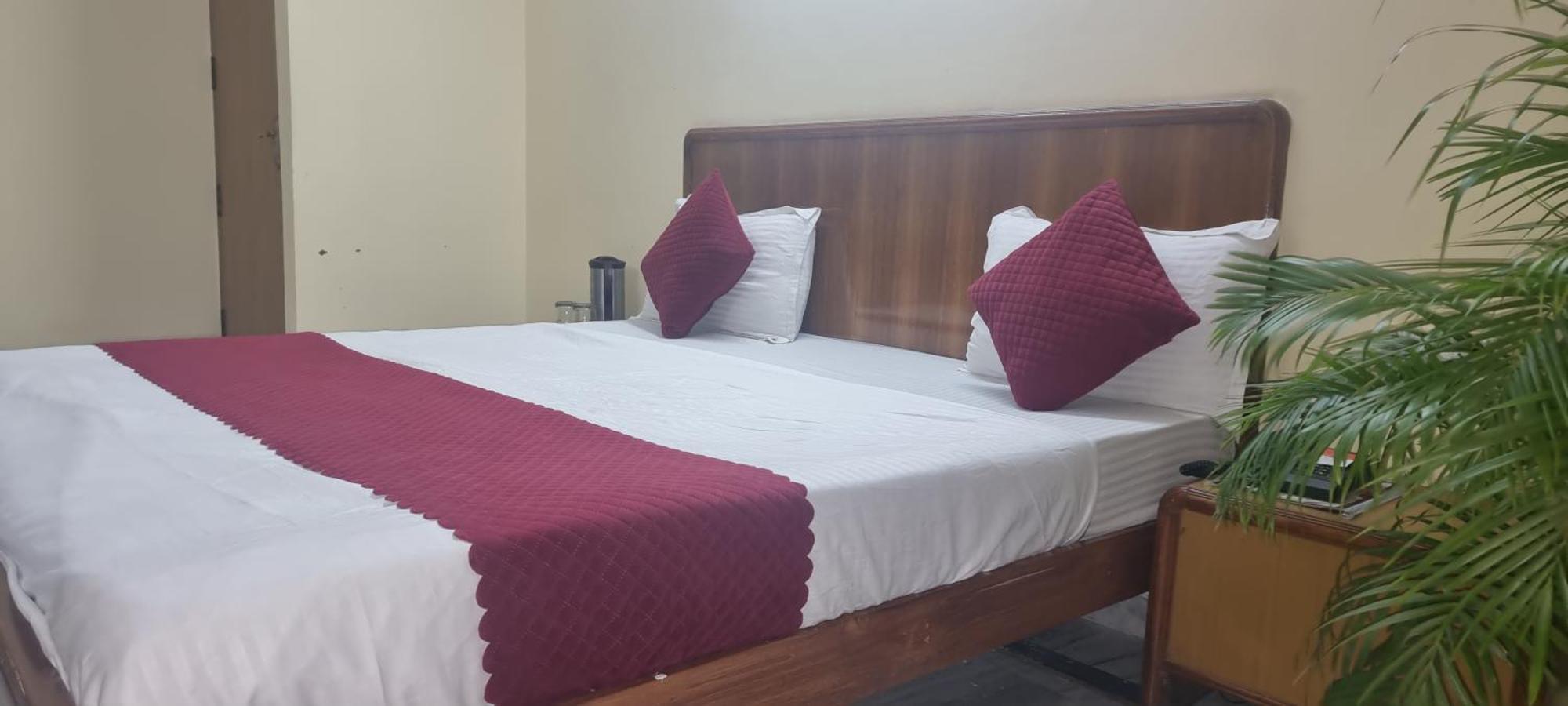 Hotel Har Ki Pauri By Around Stays Haridwar Exterior photo