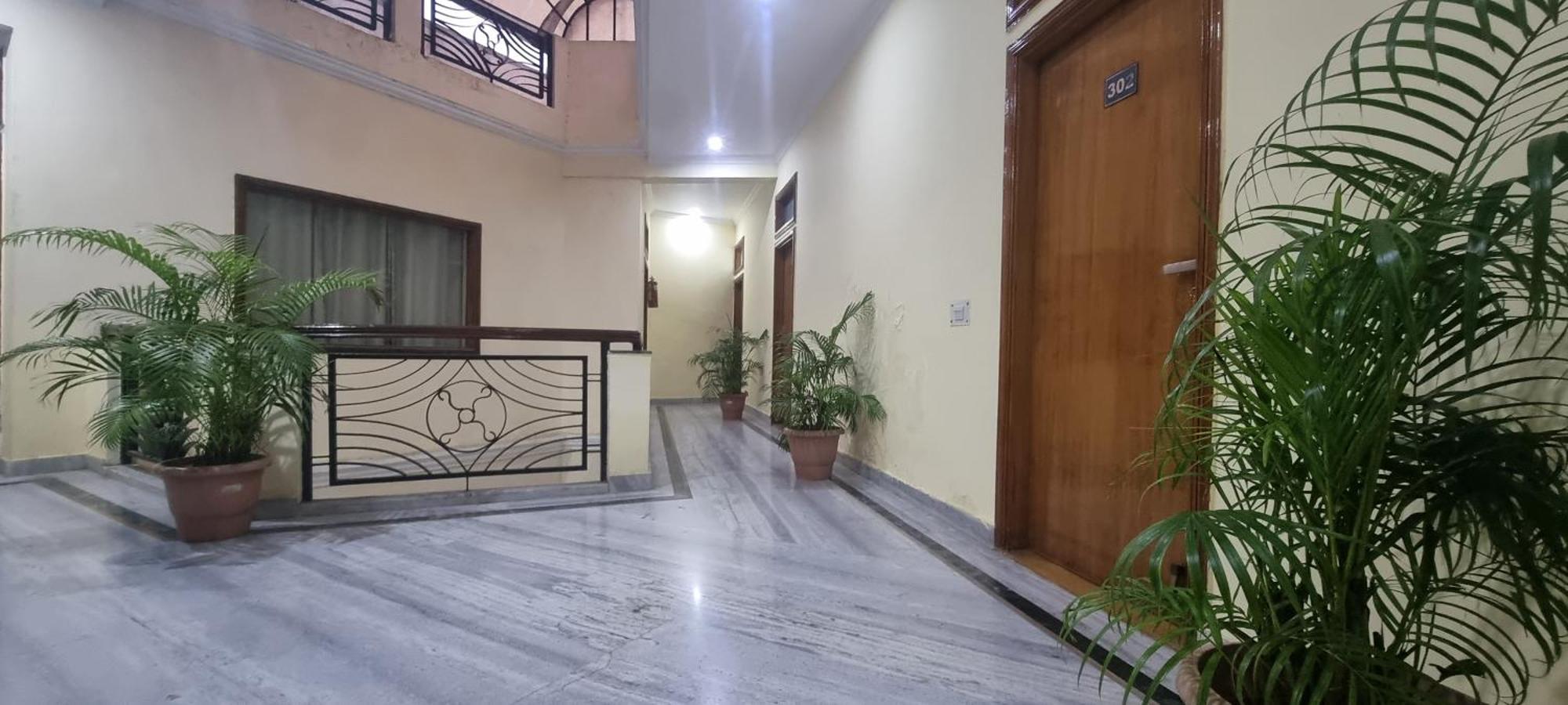 Hotel Har Ki Pauri By Around Stays Haridwar Exterior photo