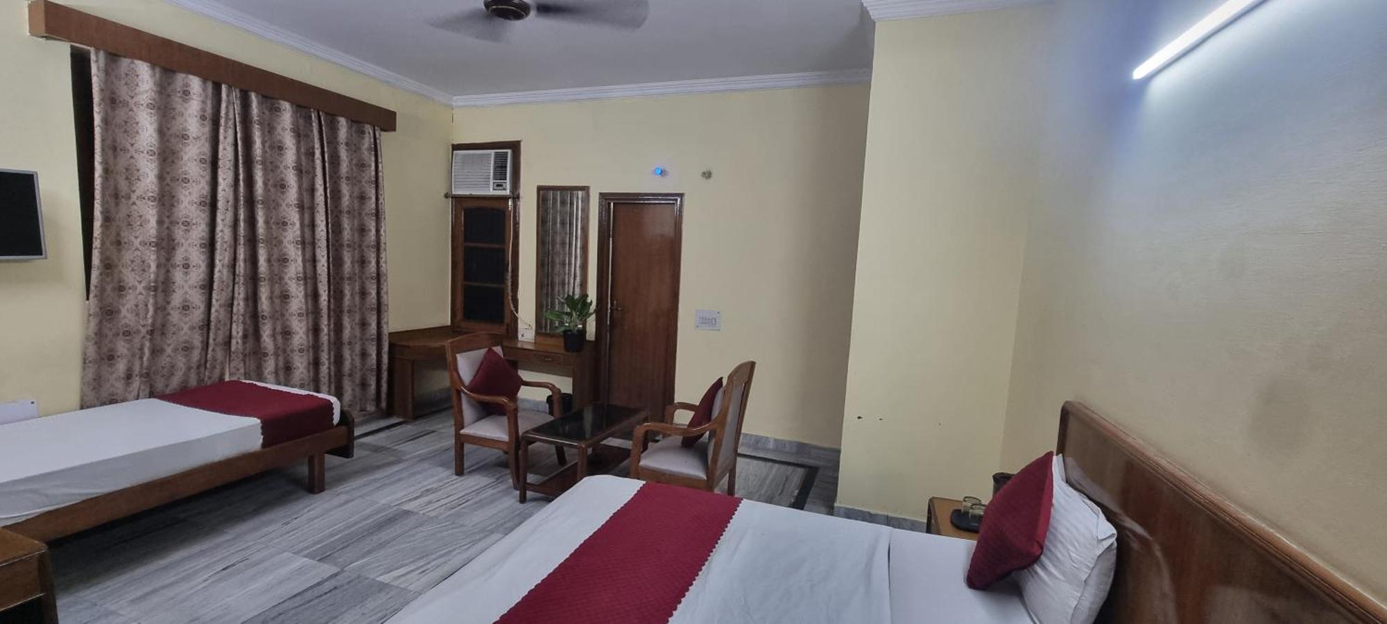 Hotel Har Ki Pauri By Around Stays Haridwar Exterior photo