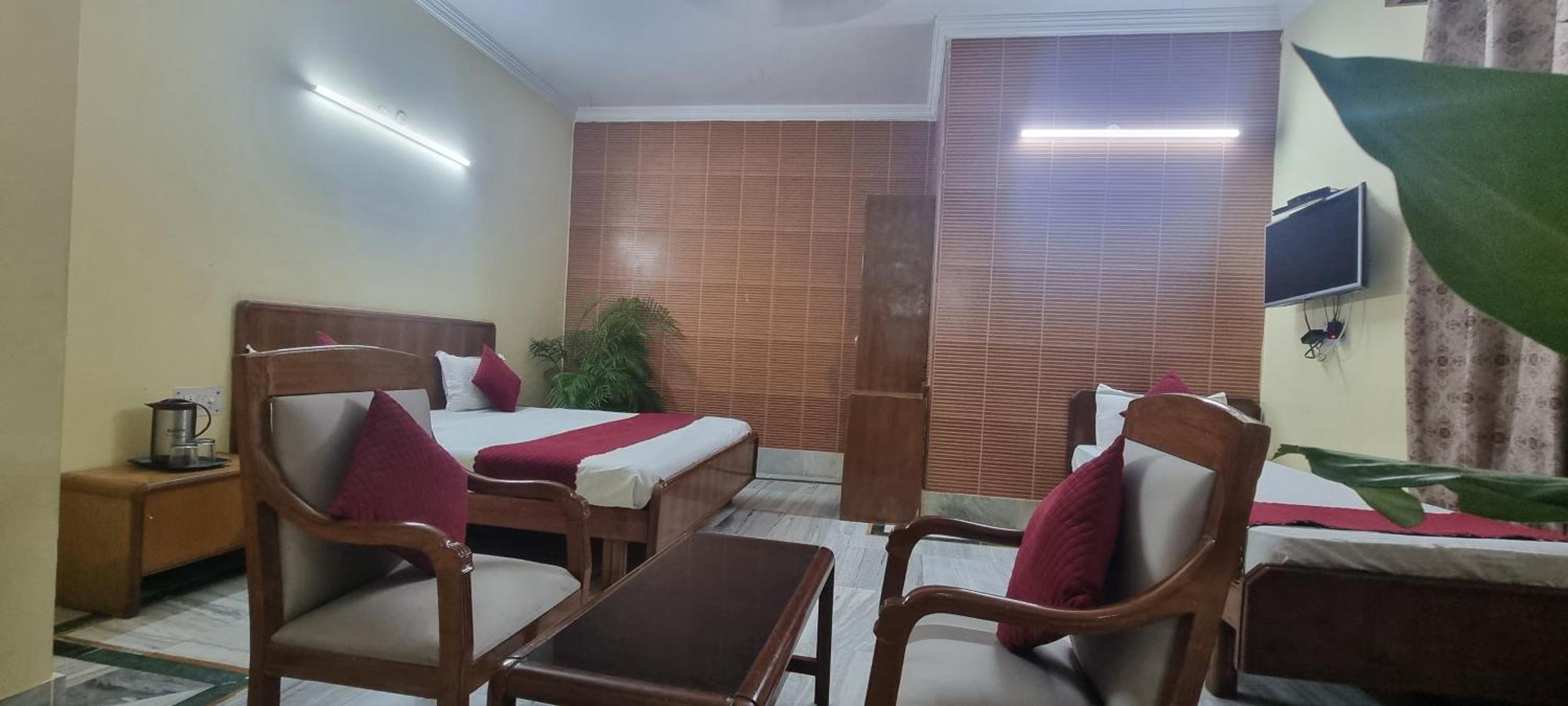 Hotel Har Ki Pauri By Around Stays Haridwar Exterior photo