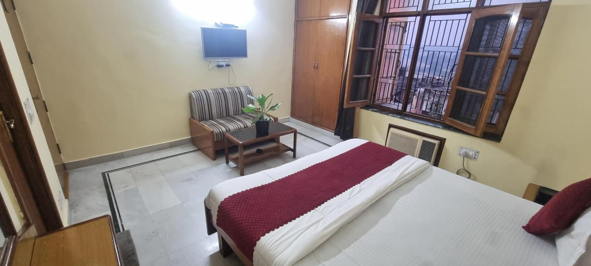 Hotel Har Ki Pauri By Around Stays Haridwar Exterior photo