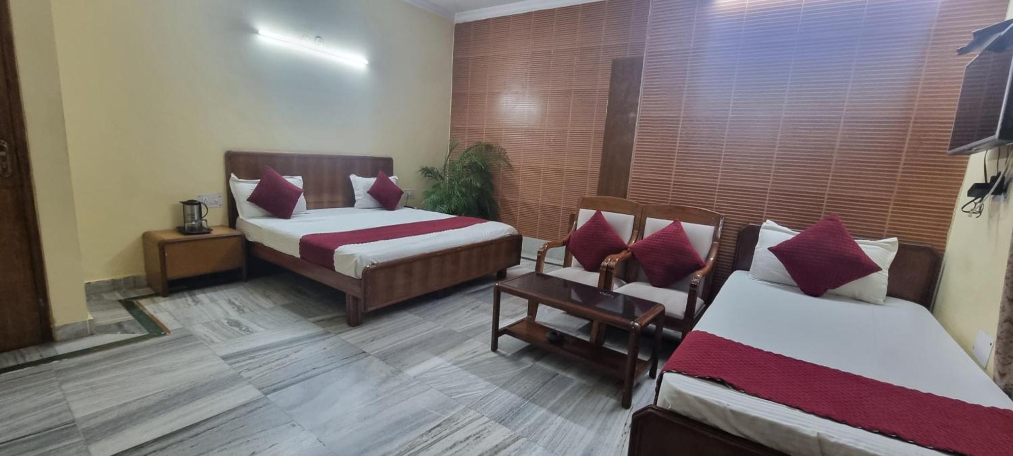 Hotel Har Ki Pauri By Around Stays Haridwar Exterior photo